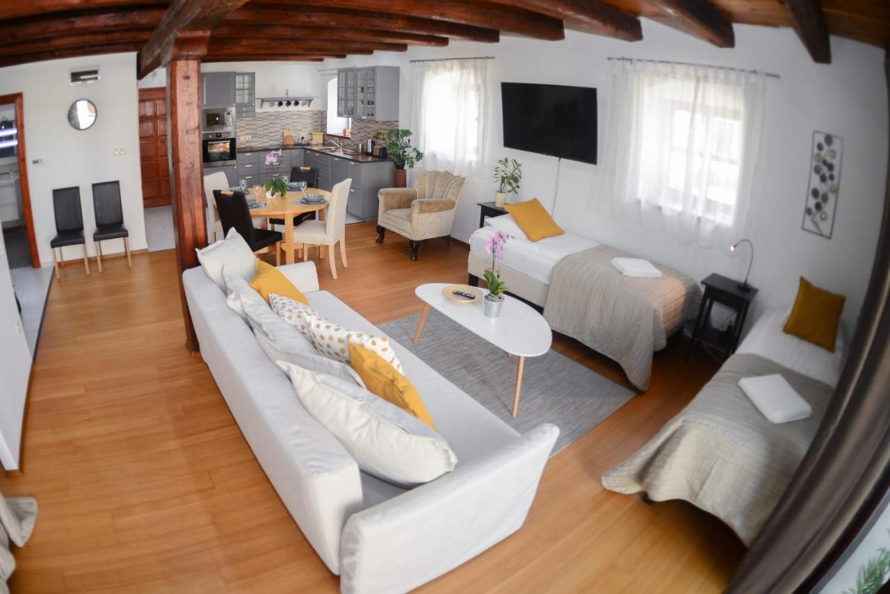 Somos Apartman Győr Eksteriør bilde